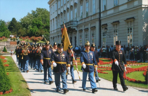 Rainermusik Salzburg Einmarsch der Rainermusik Salzburg beim Promenadenkonzert 2015